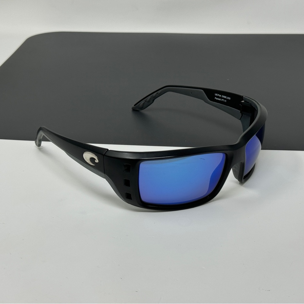 Costa Permit sunglasses glass lenses small scratch worn temple tip rubber 580G